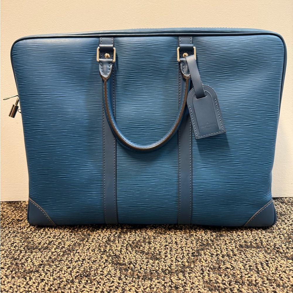 Elegant Blue Leather Bag